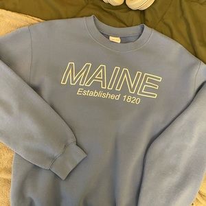 baby blue “MAINE” crewneck sweatshirt!